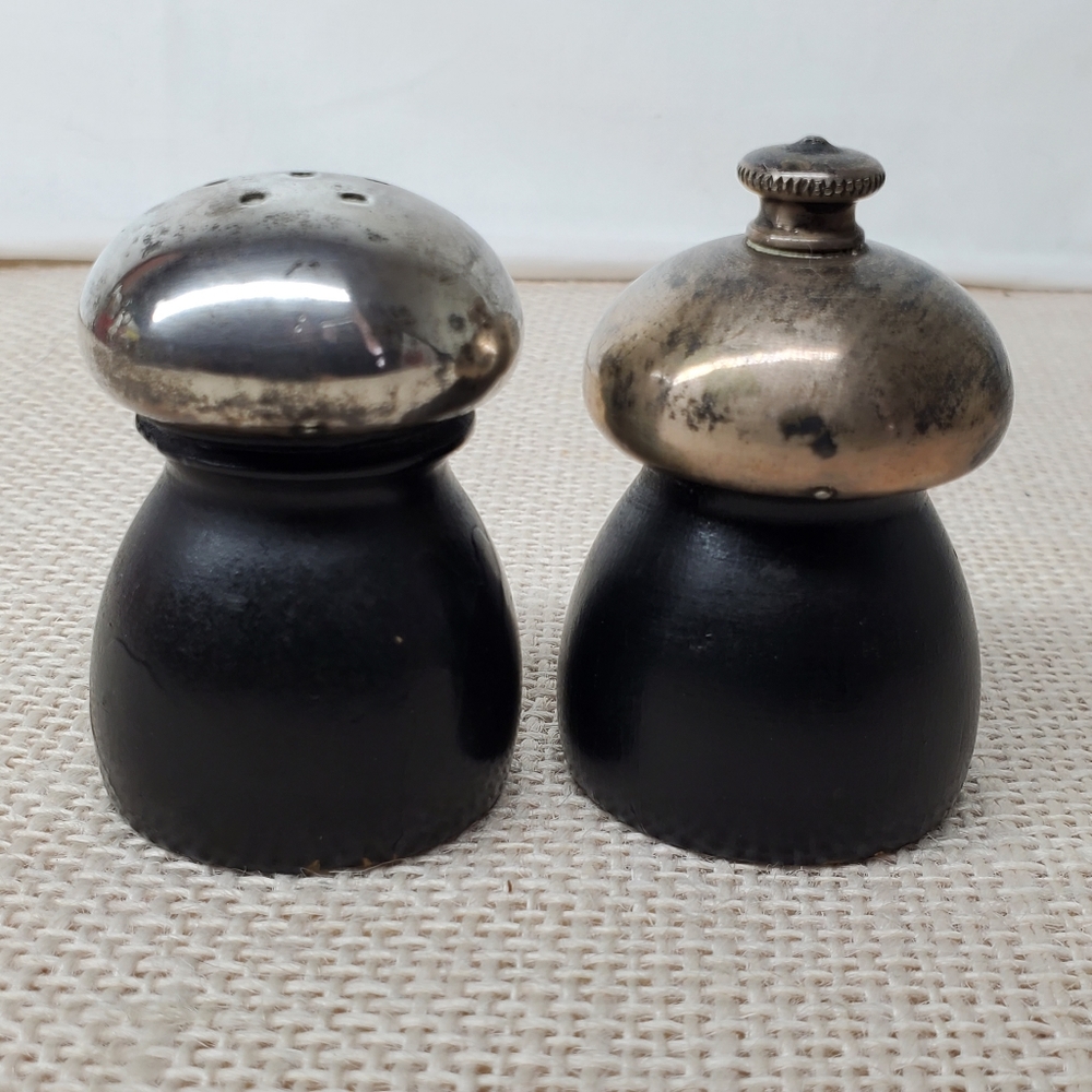 Vintage Garantito Tre Spade Sterling silver salt pepper grinders Made in Italy